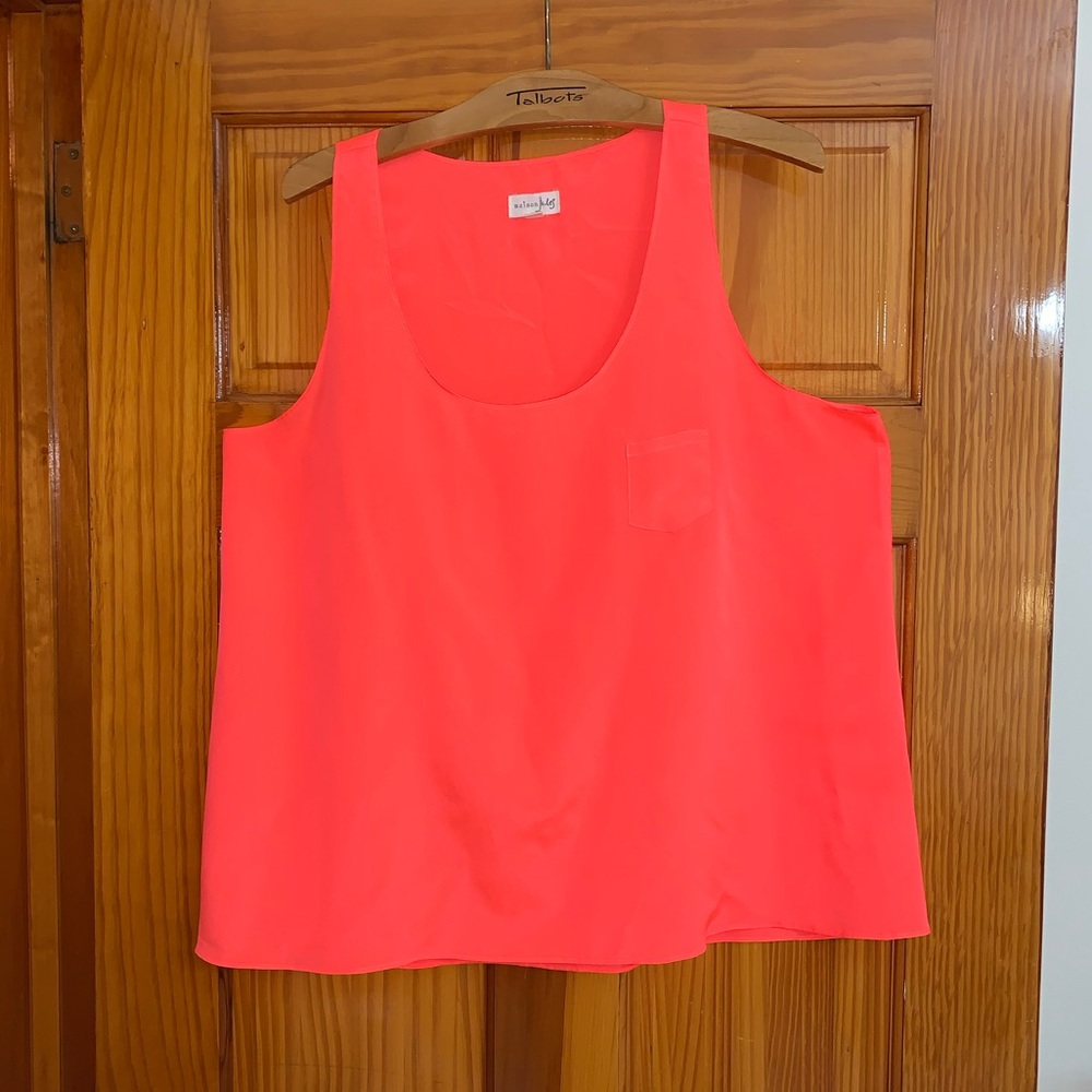 Coral tank top